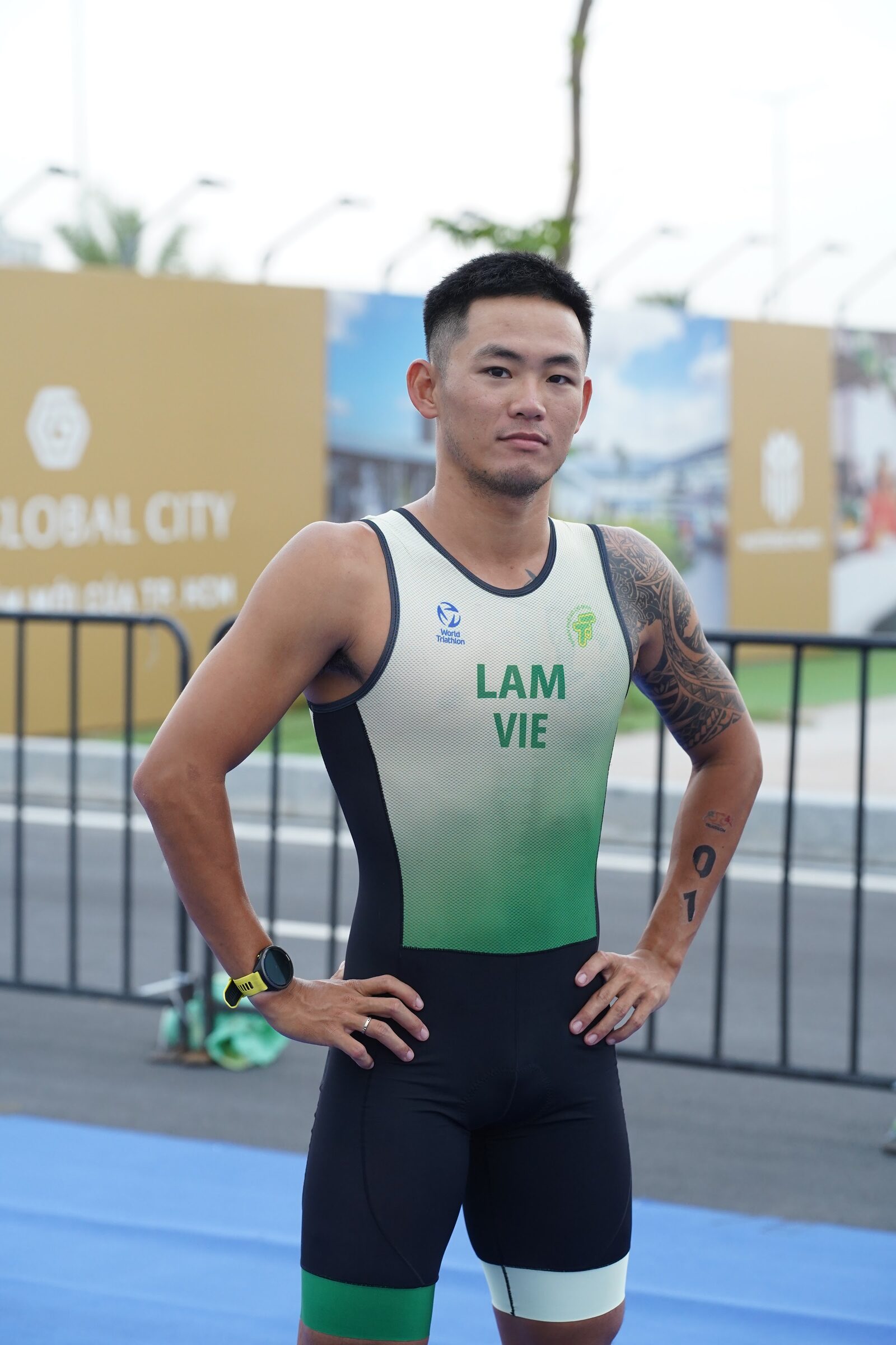 Lâm Quang Nhật in LAM team kit at the Vietnam National Triathlon Championship 2024